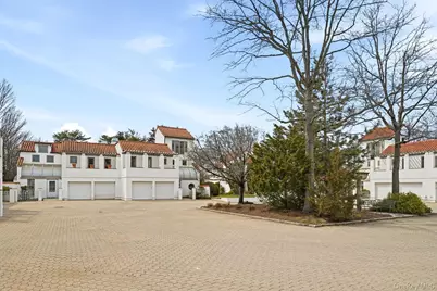 13 Kassel Court, Mamaroneck, NY 10543 - Photo 2