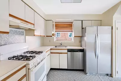 2524 West Street, Brooklyn, NY 11223 - Photo 6