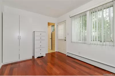 43 Elm Street, Great Neck, NY 11021 - Photo 20