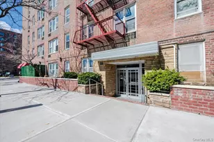 1332 Metropolitan Ave, Bronx, NY 10462 - Photo 2