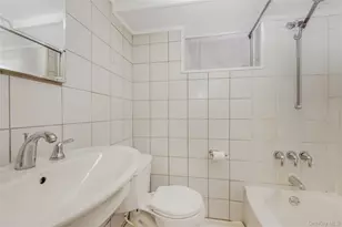 204 Franklin Ave, Malverne, NY 11565 - Photo 34