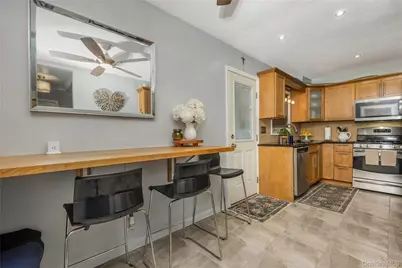 204 Franklin Avenue, Malverne, NY 11565 - Photo 18