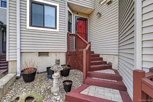155 Club Ct, Ossining, NY 10562 - Photo 2