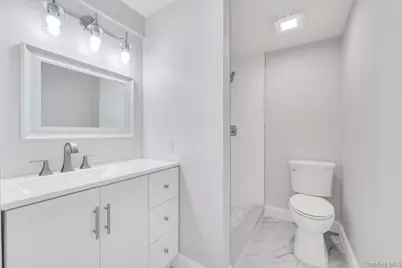 339 Avenue B, Ronkonkoma, NY 11779 - Photo 28