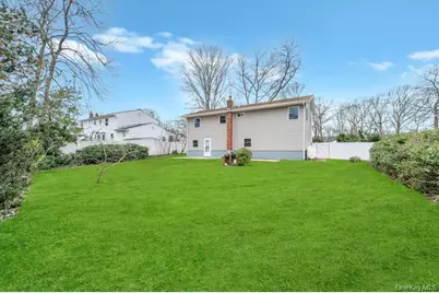 339 Avenue B, Ronkonkoma, NY 11779 - Photo 6