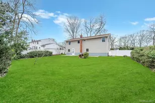 339 Avenue B, Ronkonkoma, NY 11779 - Photo 6