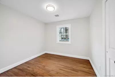 339 Avenue B, Ronkonkoma, NY 11779 - Photo 18