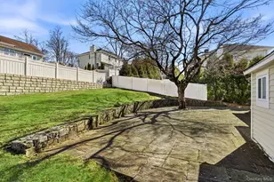 9 Cottage Grove Ave, Thornwood, NY 10594 - Photo 18