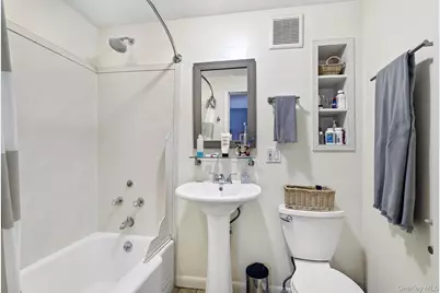 9 Cottage Grove Avenue, Thornwood, NY 10594 - Photo 10