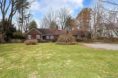 45 Weir Lane, Locust Valley, NY 11560 - Photo 4