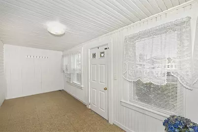 46 Cedar Street, Amityville, NY 11701 - Photo 4