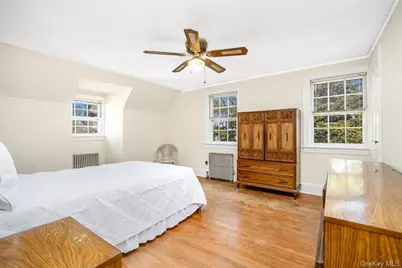 16 Margaret Boulevard, Merrick, NY 11566 - Photo 14