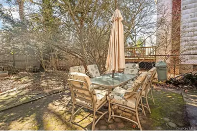 16 Margaret Boulevard, Merrick, NY 11566 - Photo 20