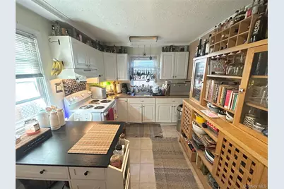 133 Cleveland Avenue #1st Fl, Long Beach, NY 11561 - Photo 4