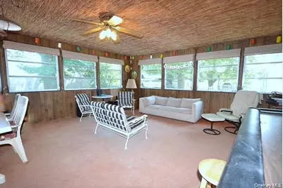 348 Town Line Road, Commack, NY 11725 - Photo 16