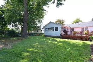 348 Town Line Rd, Commack, NY 11725 - Photo 20