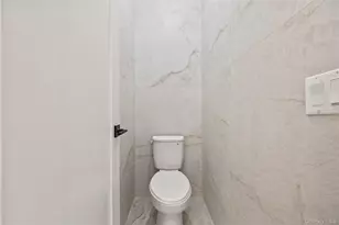 13 Warren Ct, Monsey, NY 10952 - Photo 12