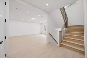 13 Warren Ct, Monsey, NY 10952 - Photo 6