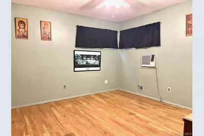 17 Windsor Street, Islip, NY 11751 - Photo 12