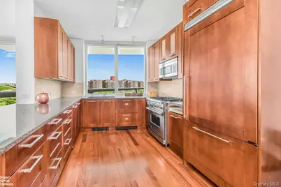 640 W 237th Street #10C, Bronx, NY 10463 - Photo 1