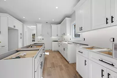 1 Lotto Court, Lake Grove, NY 11755 - Photo 10