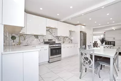 35 Mid Oaks Street, Monroe, NY 10950 - Photo 4