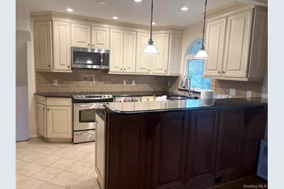 30 Tremont Street, Garden City, NY 11530 - Photo 2