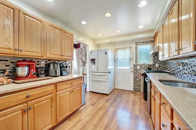 54 Cypress Avenue, Bethpage, NY 11714 - Photo 10