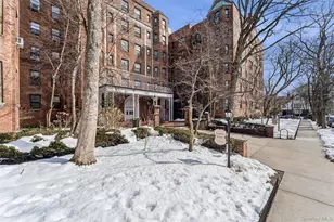 84-51 Beverly Rd, Kew Gardens, NY 11415 - Photo 18