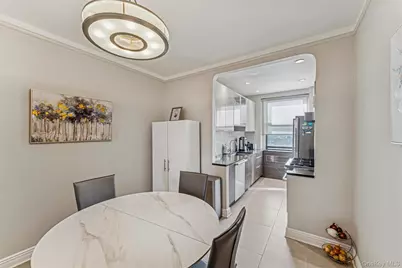 8451 Beverly Road #6R, Kew Gardens, NY 11415 - Photo 8