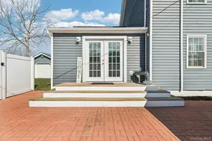 72 Waverly Ave, Patchogue, NY 11772 - Photo 26