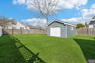 72 Waverly Ave, Patchogue, NY 11772 - Photo 28