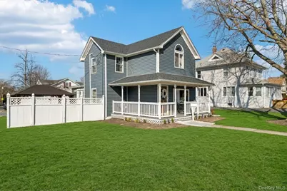 72 Waverly Avenue, Patchogue, NY 11772 - Photo 2