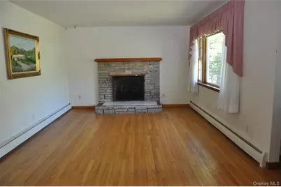 32 Fuller Lane, Hyde Park, NY 12538 - Photo 2