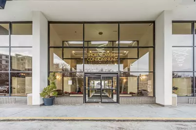 25-40 Shore Boulevard #19E, Astoria, NY 11102 - Photo 2