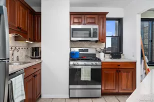 10 Cottage Pl, White Plains, NY 10601 - Photo 14