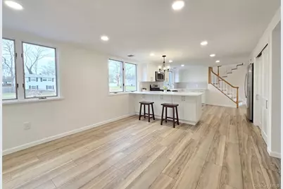 21 Possum Lane, East Setauket, NY 11733 - Photo 6