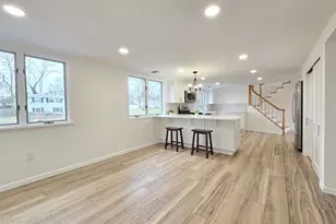 21 Possum Ln, East Setauket, NY 11733 - Photo 6