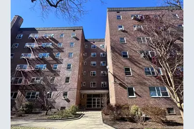 4459 Kissena Boulevard #2J, Flushing, NY 11355 - Photo 1