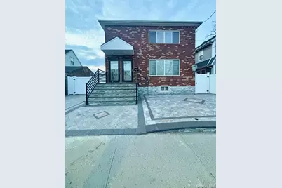 139-10 254th Street #2nd Floor, Rosedale, NY 11422 - Photo 1