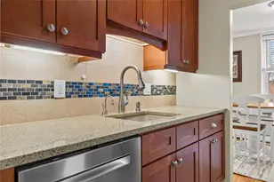 185 South Midddle Neck Rd, Great Neck, NY 11021 - Photo 6