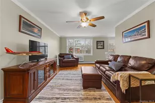 185 South Midddle Neck Rd, Great Neck, NY 11021 - Photo 10