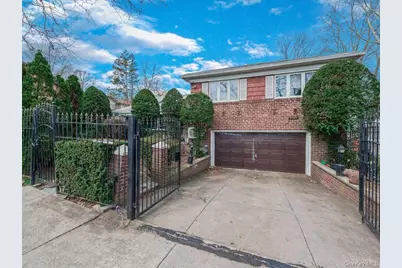 82-04 141st Street, Briarwood, NY 11435 - Photo 2
