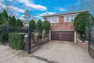 82-04 141st St, Briarwood, NY 11435 - Photo 2