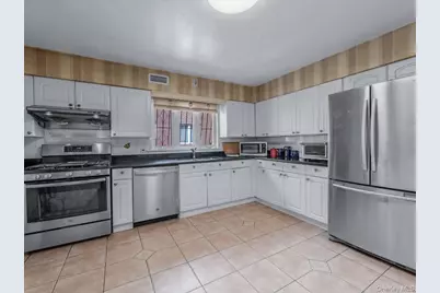 82-04 141st Street, Briarwood, NY 11435 - Photo 8