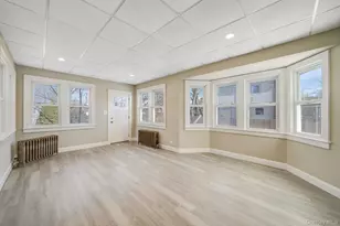 44 Elizabeth Ave, Smithtown, NY 11787 - Photo 4