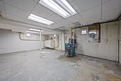 44 Elizabeth Avenue, Smithtown, NY 11787 - Photo 18