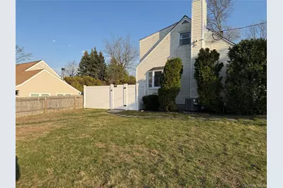 6 Thorney Avenue, Huntington Station, NY 11746 - Photo 4