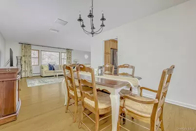 7 E Mayer Drive, Suffern, NY 10901 - Photo 12