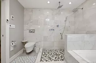 4641 Carpenter Ave, Bronx, NY 10470 - Photo 8